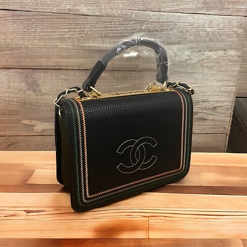 CHANEL Orta Boy Kadın Çanta