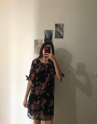 s Beden Çiçekli elbise