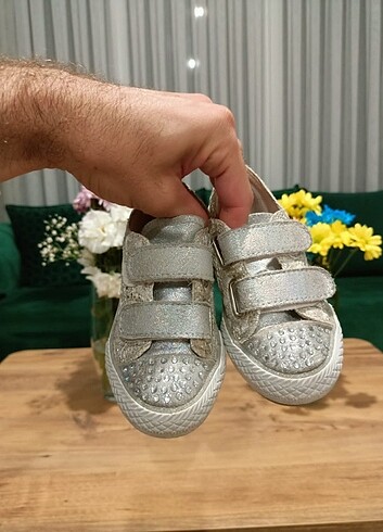 26 Beden Converse çocuk spor ayakkabı