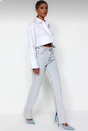 Yırtmaçlı yüksek bel flare jeans