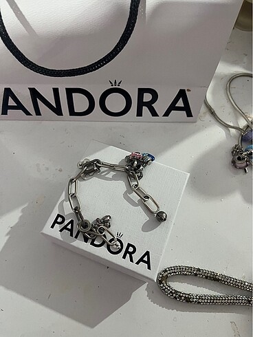 Pandora zincir me bileklik