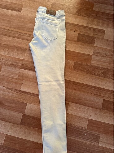 l Beden ten rengi Renk Likralı pantalon