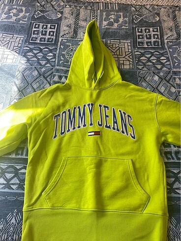 s Beden Tommy hilfiger sweatshirt