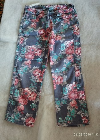 Gri Çiçek Desenli Kız Kot Pantolon