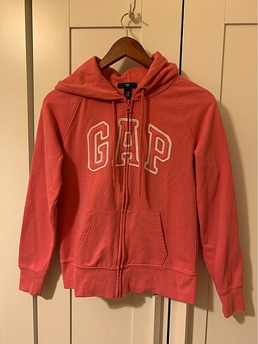 Gap pembe kapüşonlu hırka