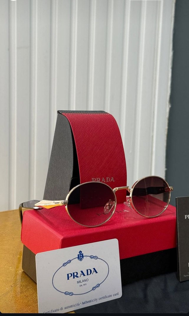 Kadın Klasik Altın Parlak Prada Güneş Gözlüğü - Görsel 3