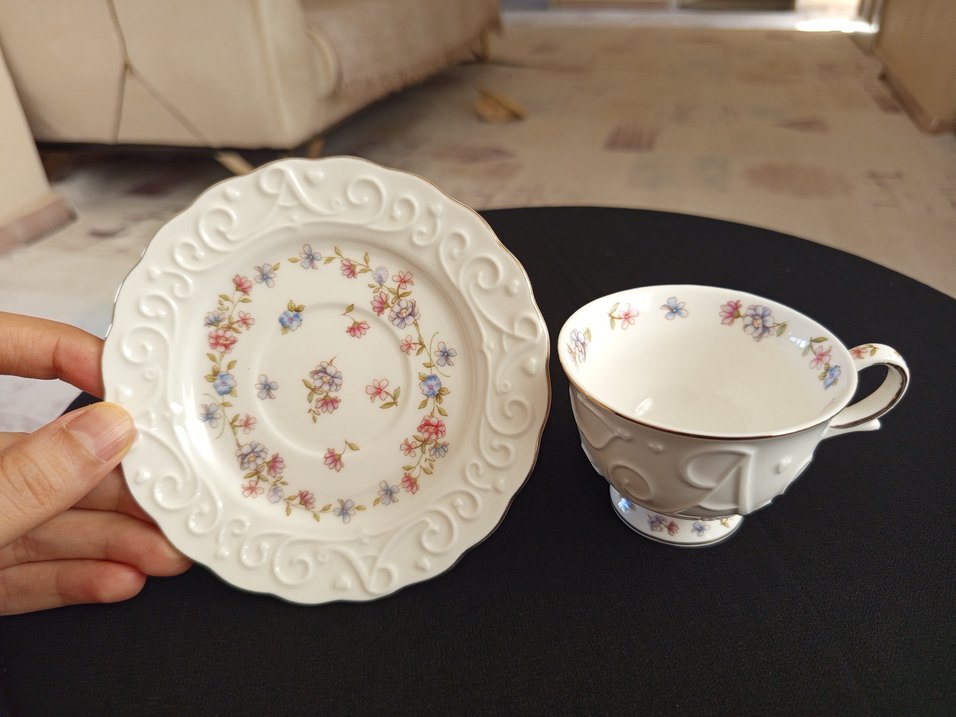 Bej Çiçek Desenli Porselen Tabak Seti - Görsel 3