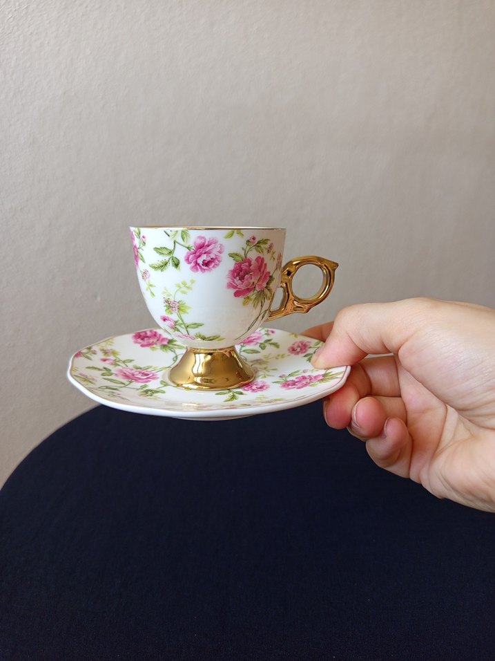 Porselen Çiçek Desenli Kahve Fincan Takımı - Görsel 2
