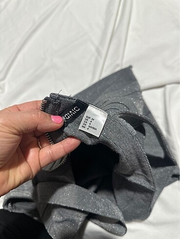 xs Beden H&M yeni bir defa giyilmiştir