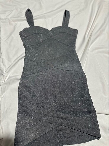H&M H&M yeni bir defa giyilmiştir