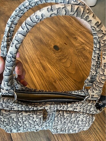 Stradivarius Yeni gibi soeunsuz