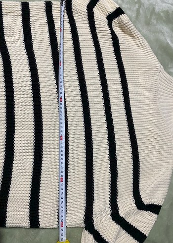 Boğazlı, Çizgili, Salaş Beyaz Kazak - Görsel 3