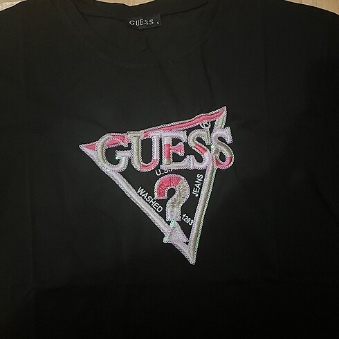 Guess Tshirt