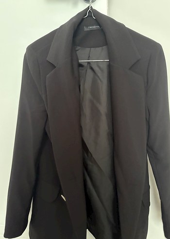 Trendyol & Milla Siyah Düğmeli Kadın Blazer Ceket