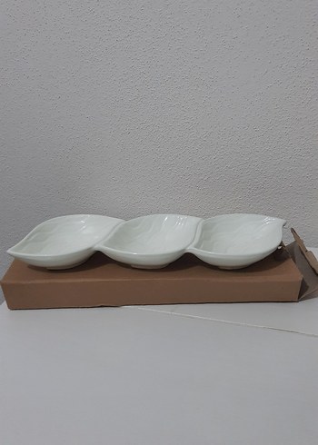 Diğer Beyaz Yaprak Desenli 3 Bölmeli Servis Tabağı