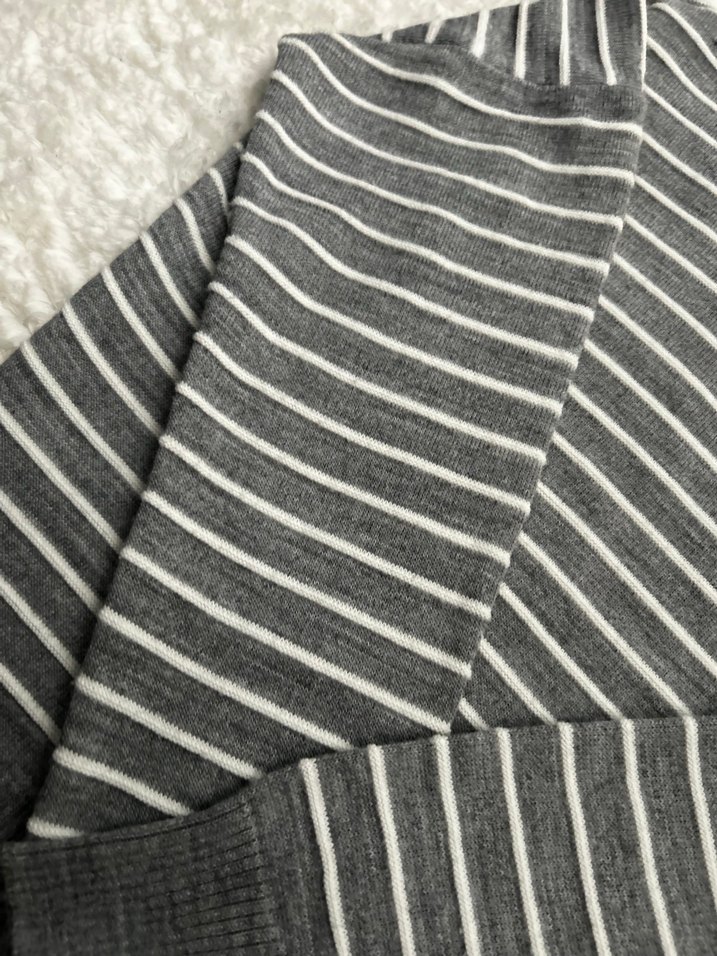 Gri Çizgili Örgü Kadın Kazak - Görsel 2