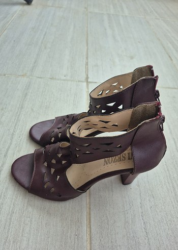 Diğer Bordo Kalın Topuklu Minimalist Sandalet
