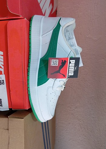 Beyaz Renkli Puma Kadın Spor Ayakkabı