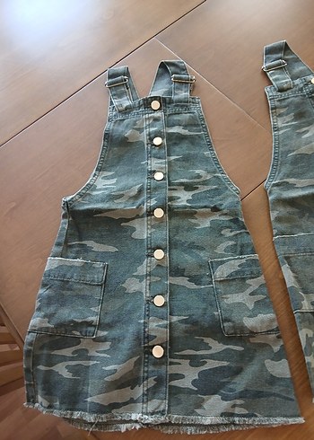 Zara Düğmeli Kamuflaj Desenli Kadın Denim Tulum