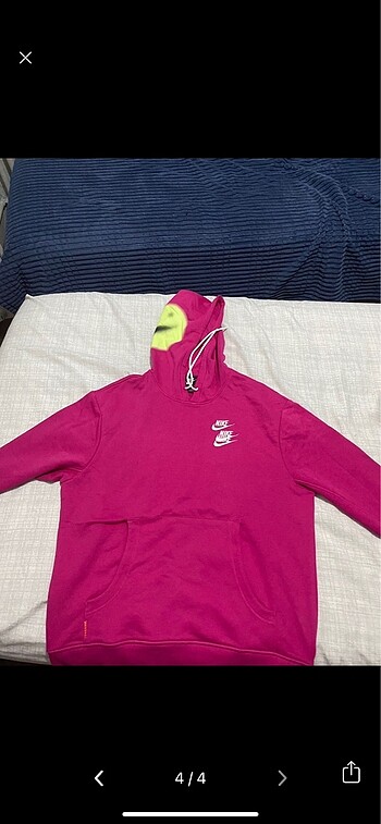 Nike sweatshirt