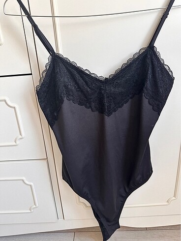 Dantelli çıtçıtlı body