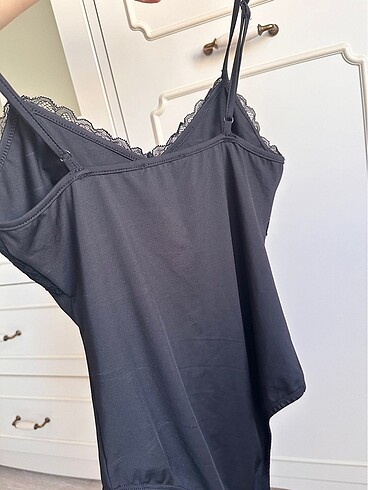 m Beden Dantelli çıtçıtlı body