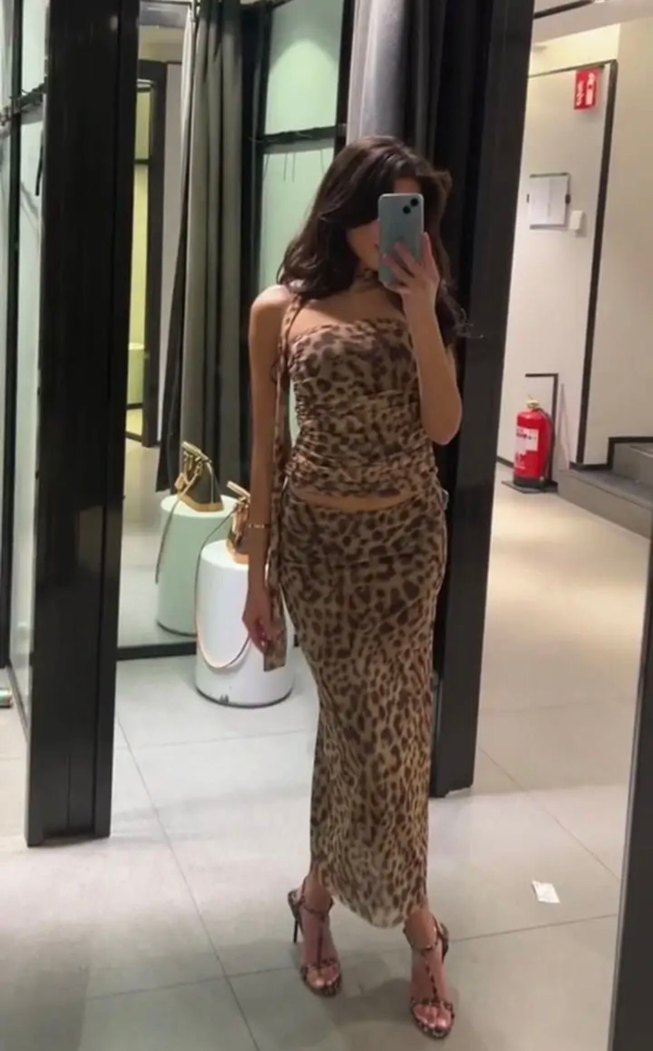 Leopar Desenli Transparan  Elbise - Görsel 2