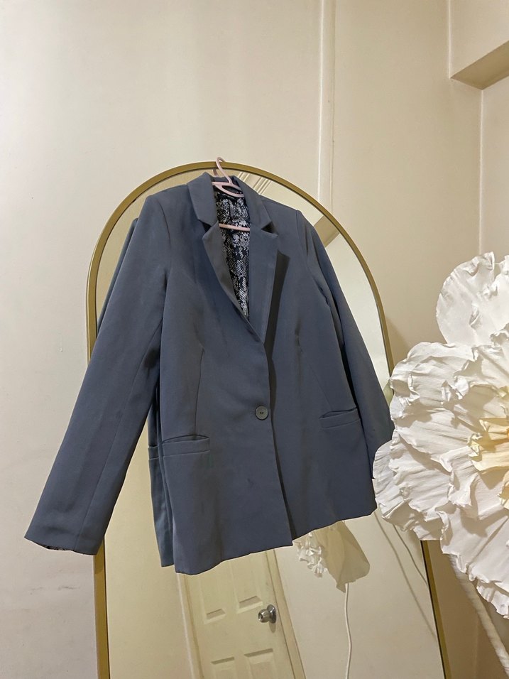 Gri Desenli Kadın Ceket - Görsel 2