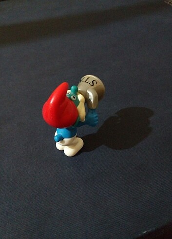 Şirin baba kinder oyuncağı