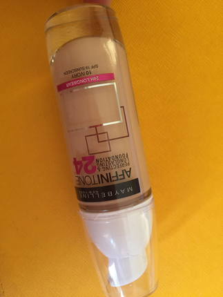 Maybelline affinitone longlasting fondötenl