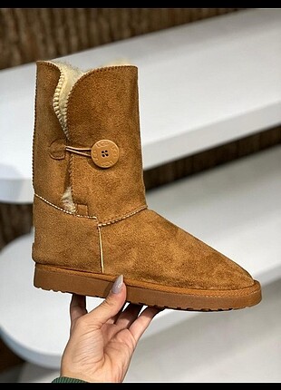 Ugg bot 