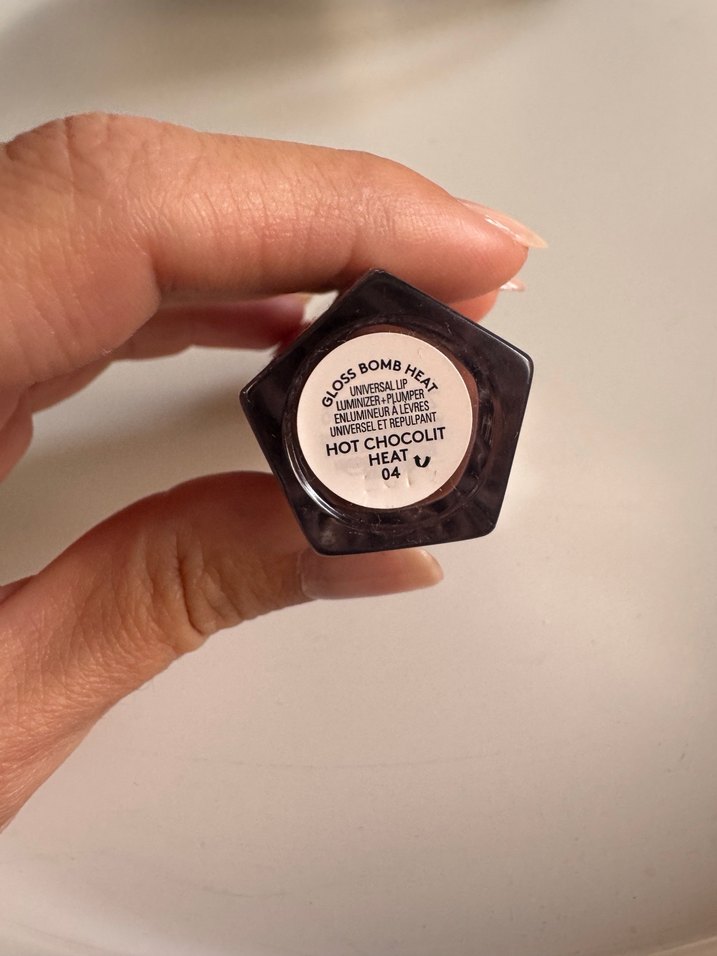 Fenty Heat Lip Gloss - Görsel 2