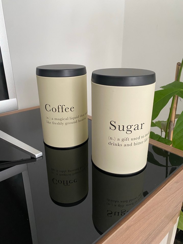 Bej Kahve ve Şeker Kavanozları - Görsel 2