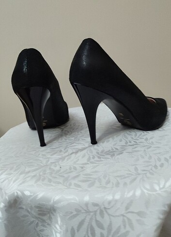 38 Beden Stiletto