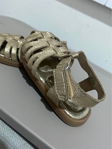 Zara bebek sandalet