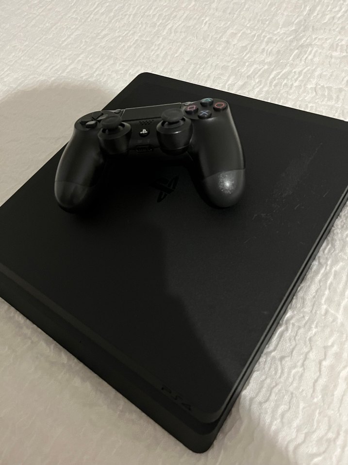 PlayStation 4 slim +1 kol 500gb - Görsel 2