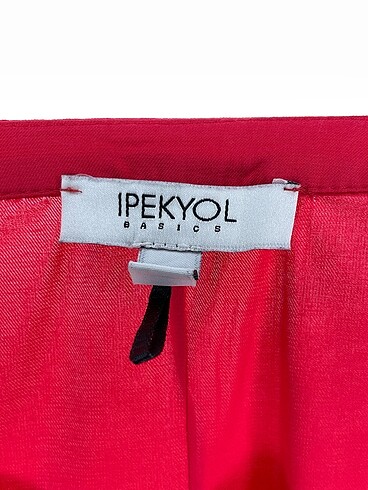 34 Beden kırmızı Renk ipekyol Bluz %70 İndirimli.