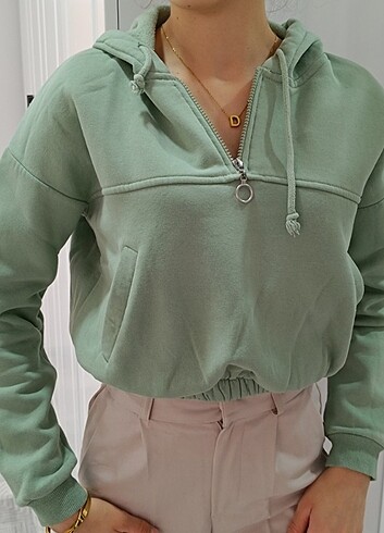 Kapşonlu sweatshirt 