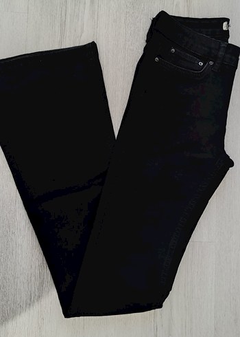 zara Siyah Kemer Detaylı İspanyol Kadın Kot Pantolon