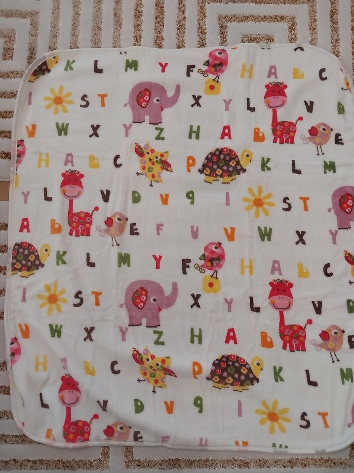 Renkli Desenli Çocuk Battaniyesi - Görsel 2