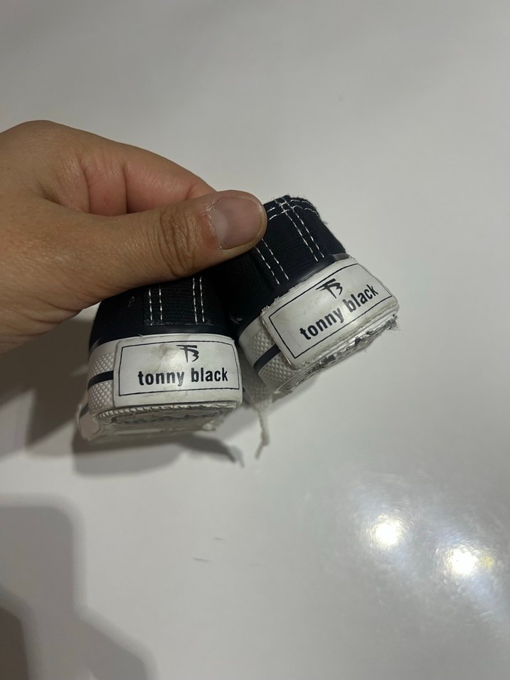 Tonny black - Görsel 3