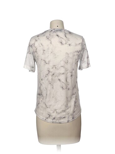 xs Beden Hummel T-shirt %70 İndirimli.