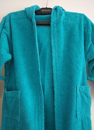 Kapşonlu bornoz - Görsel 3