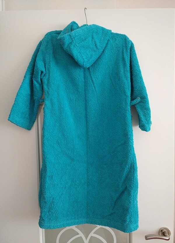 Kapşonlu bornoz - Görsel 2