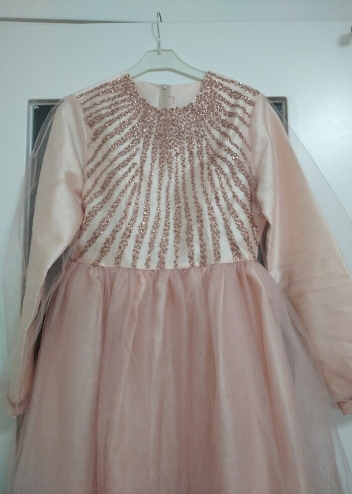 Somon renginde abiye ,taşlı tüllü - Görsel 4