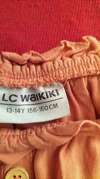 LC Waikiki İster omzu açık ister kapalı giyinebilirsiniz