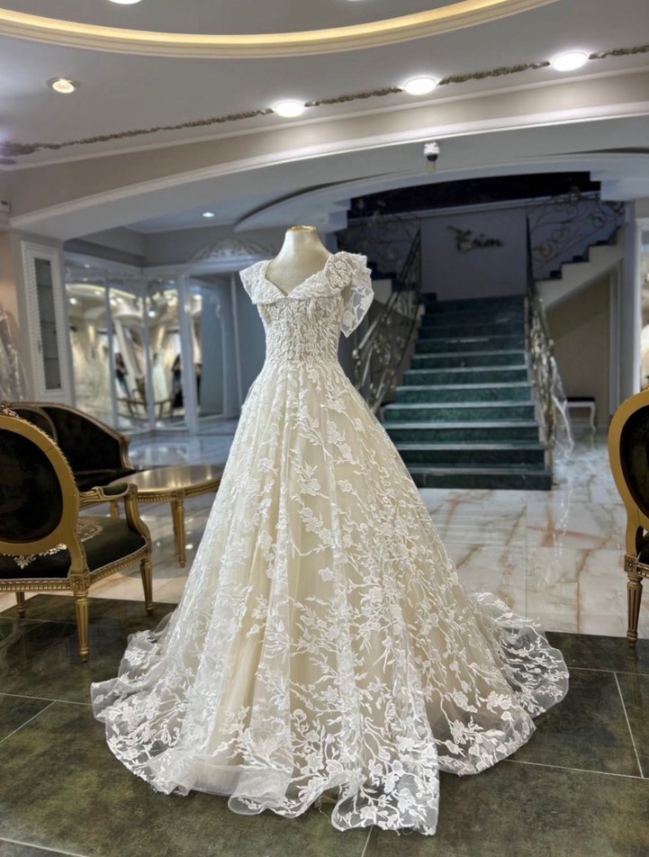 Dantel Detaylı Beyaz A Kesim Gelinlik - Görsel 2