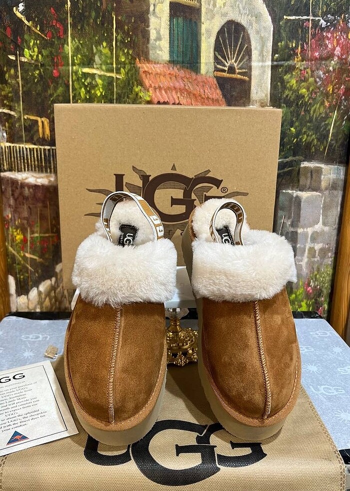 UGG FUNKETTE - Görsel 2