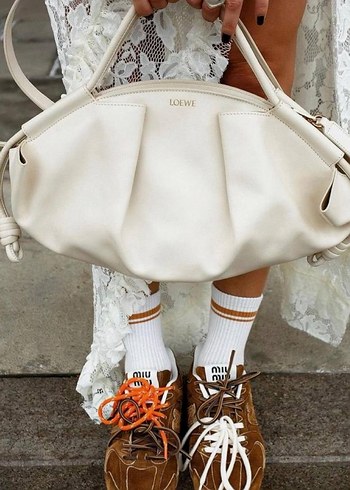 Bej Süet Nakışlı Yüksek Topuklu Bağcıklı Spor Ayakkabı 
fiyat dm - Görsel 4