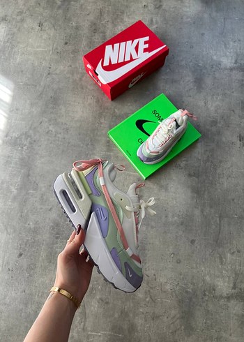 Nike Nike Kadın Pastel Renkli Spor Ayakkabı Velcro